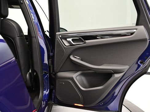 Certified 2026 Porsche Macan AWD/4WD image 52