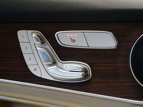 Certified 2022 Mercedes-Benz GLC 300 4MATIC image 27