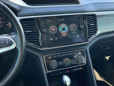 Used 2021 Volkswagen Atlas SEL Premium image 6