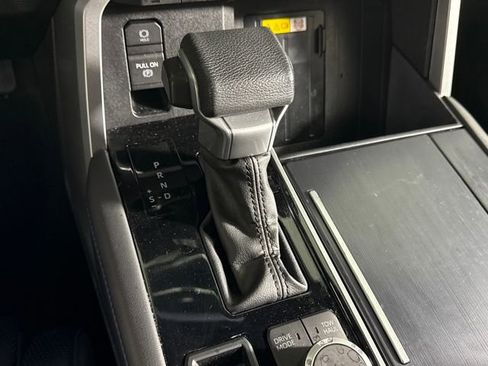 Used 2024 Toyota Sequoia Platinum image 34