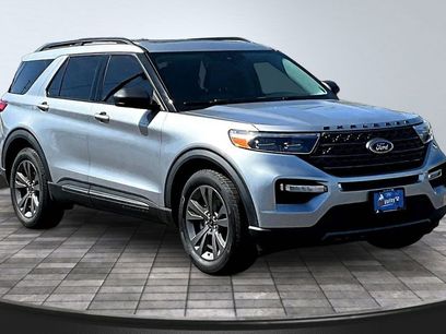 Used 2021 Ford Explorer XLT w/ Equipment Group 202A