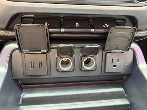 Used 2017 GMC Sierra 1500 SLT w/ Texas SLT Premium Package image 26