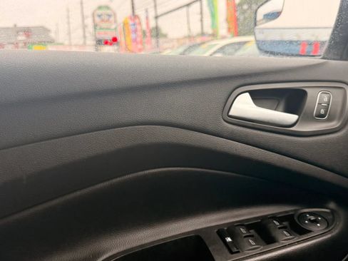 Used 2018 Ford Escape SEL AWD/4WD image 26