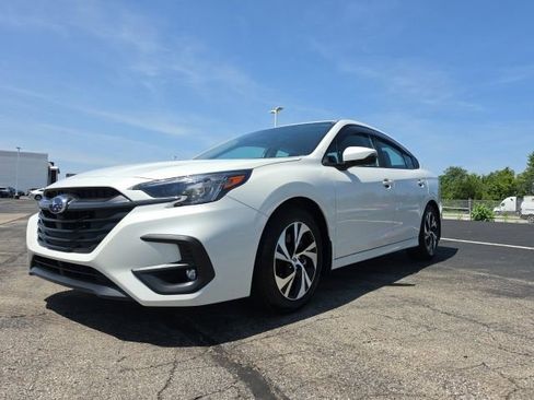 Used 2025 Subaru Legacy Premium AWD/4WD image 4