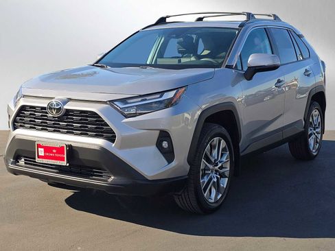 Certified 2023 Toyota RAV4 XLE Premium image 7