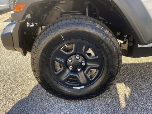 New 2026 Jeep Wrangler Sport AWD/4WD image 6