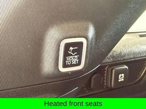 Used 2024 Jeep Grand Cherokee Limited w/ Luxury Tech Group II image 17