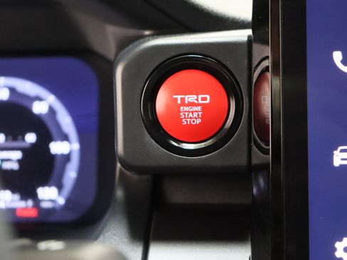 Certified 2025 Toyota Tacoma TRD Sport RWD image 17