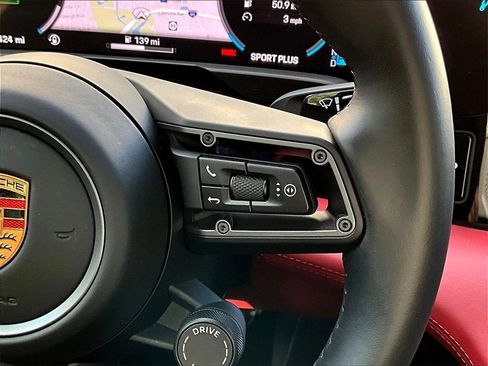 Used 2025 Porsche Taycan image 24