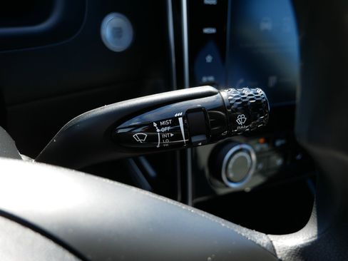 Certified 2023 Hyundai Santa Cruz SEL w/ Activity Package image 32