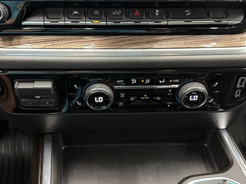 Used 2026 Chevrolet Silverado 1500 LT Trail Boss w/ Convenience Package II AWD/4WD image 24