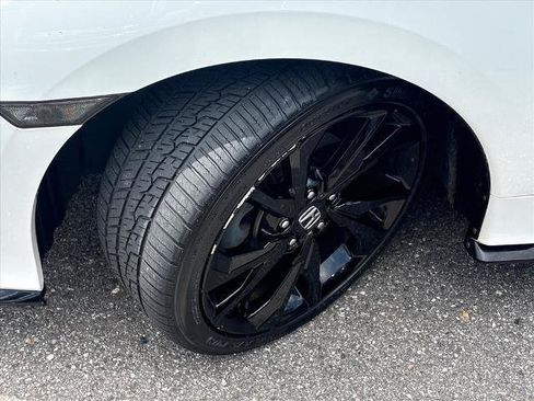 Used 2018 Honda Civic Sport image 24