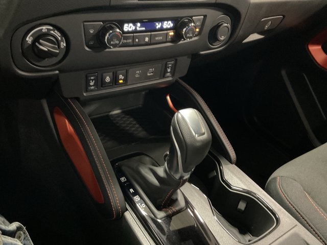 Used 2023 Nissan Frontier PRO-4X w/ Pro Convenience Package AWD/4WD image 28