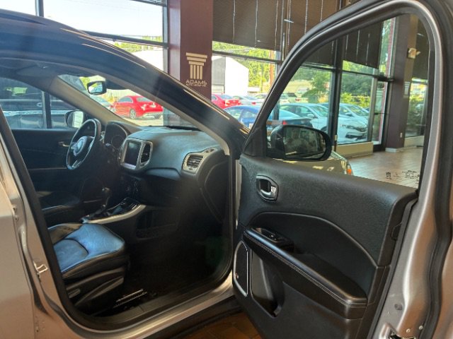 Used 2019 Jeep Compass High Altitude AWD/4WD image 31