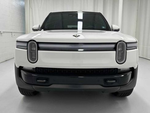 Used 2025 Rivian R1S Adventure image 5