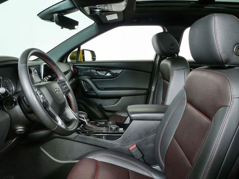 Used 2022 Chevrolet Blazer RS w/ Enhanced Convenience Package FWD image 5