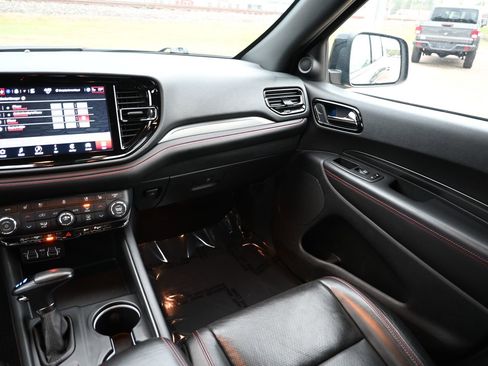 Used 2024 Dodge Durango GT image 18
