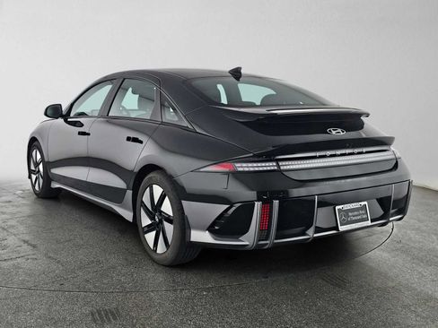 Used 2023 Hyundai Ioniq 6 SE RWD image 5