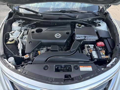 Used 2013 Nissan Altima 2.5 SL w/ 2.5 Moonroof Pkg image 22