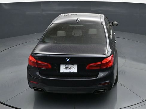 Used 2018 BMW M550i xDrive image 14