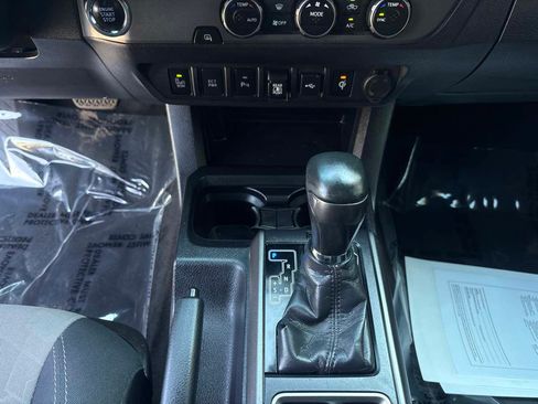 Used 2021 Toyota Tacoma TRD Off-Road w/ Technology Package RWD image 25