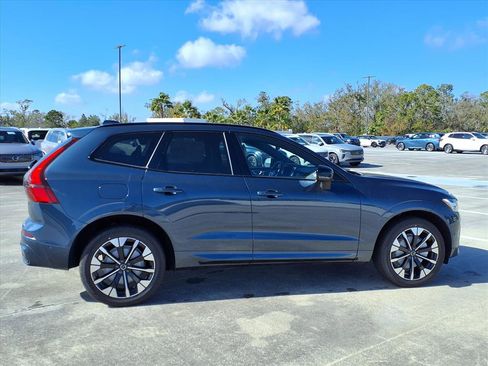 New 2026 Volvo XC60 B5 Plus w/ Protection Package Premier AWD/4WD image 8