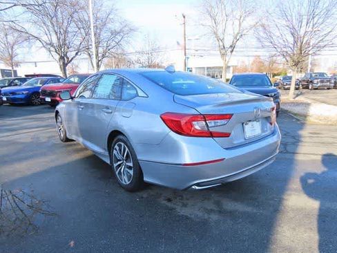 Used 2020 Honda Accord image 4