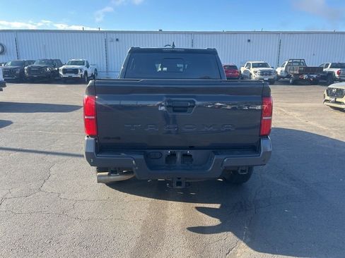 Used 2024 Toyota Tacoma TRD Off-Road w/ TRD Off Road Upgrade Package image 5