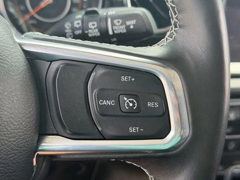 Used 2023 Jeep Wrangler Unlimited Sahara w/ Cold Weather Group AWD/4WD image 21