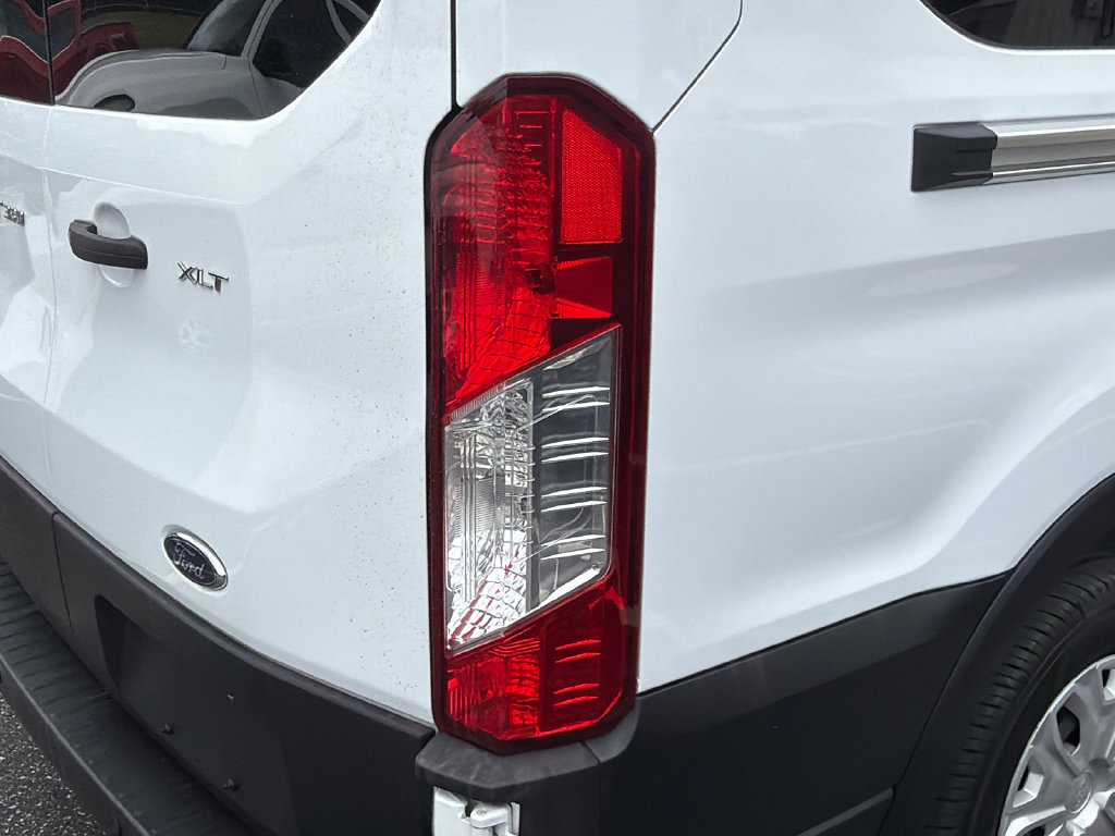 Used 2025 Ford Transit 350 XLT RWD image 13