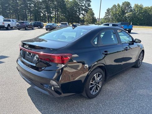 Used 2024 Kia Forte LXS FWD image 10