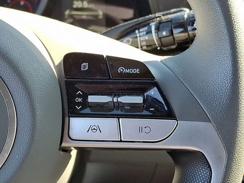 Certified 2023 Hyundai Elantra SEL image 21