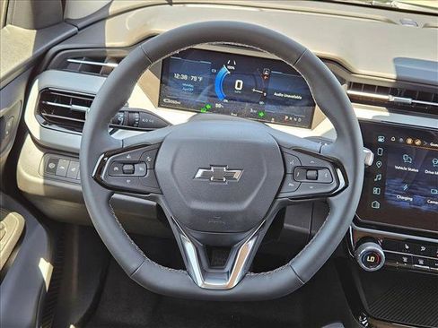 New 2027 Chevrolet Bolt LT w/ Comfort Package FWD image 12