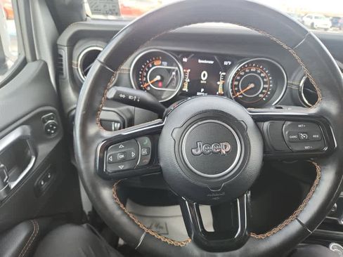 Used 2023 Jeep Wrangler Unlimited Sahara image 23