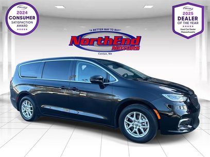 Used 2024 Chrysler Pacifica Touring-L