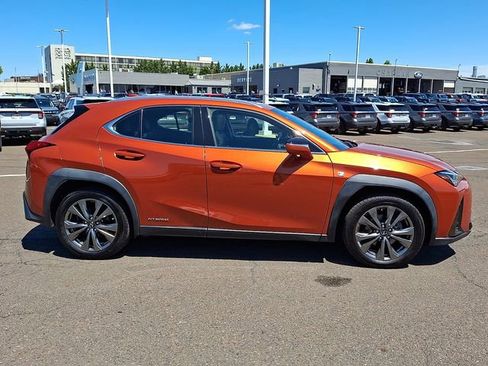 Used 2019 Lexus UX 250h F Sport w/ F Sport Premium Package AWD/4WD image 7