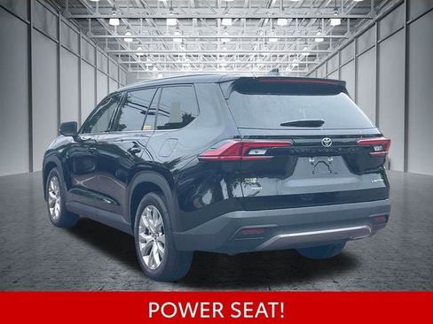 Used 2026 Toyota Grand Highlander AWD image 10
