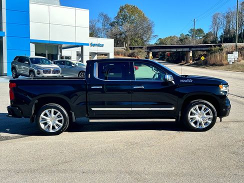 New 2026 Chevrolet Silverado 1500 High Country image 2