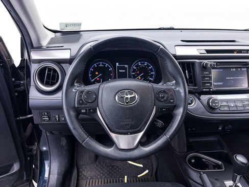 Used 2017 Toyota RAV4 XLE AWD/4WD image 24