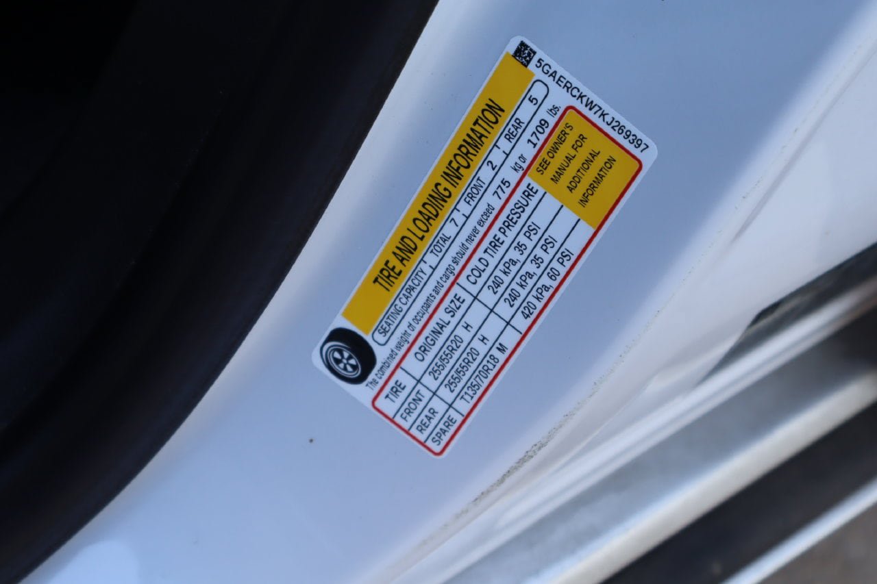 Used 2019 Buick Enclave Premium FWD image 32