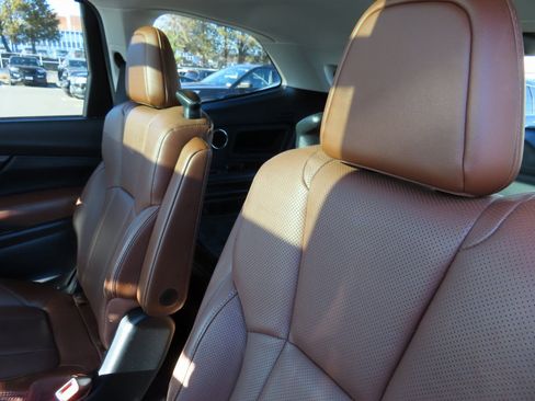 Used 2022 Subaru Ascent Touring image 37