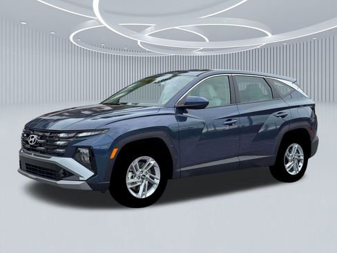 New 2026 Hyundai Tucson SE FWD image 2