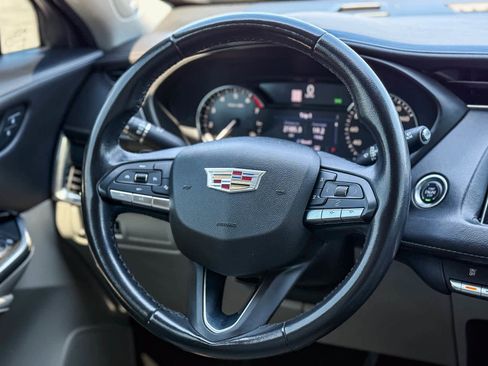 Used 2020 Cadillac XT4 Premium Luxury w/ Driver Awareness Package AWD/4WD image 17