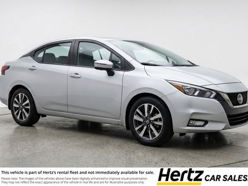 Used 2025 Nissan Versa SV image 1