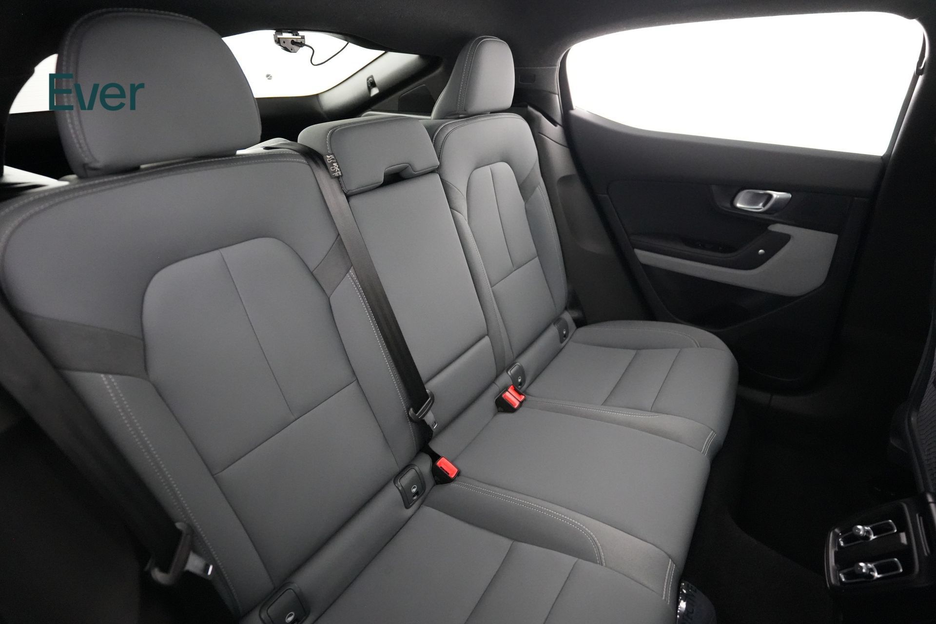 Used 2022 Polestar Polestar 2 w/ Plus Package AWD/4WD image 5