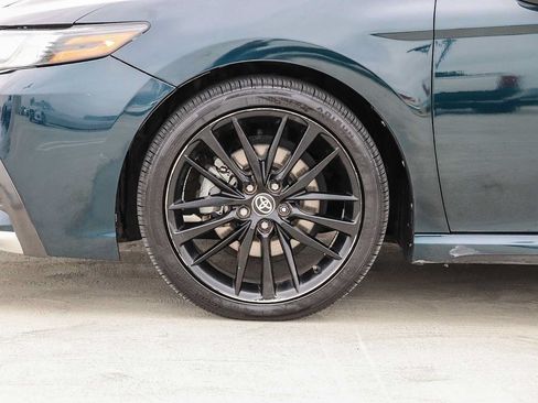 Used 2021 Toyota Camry XSE FWD image 11