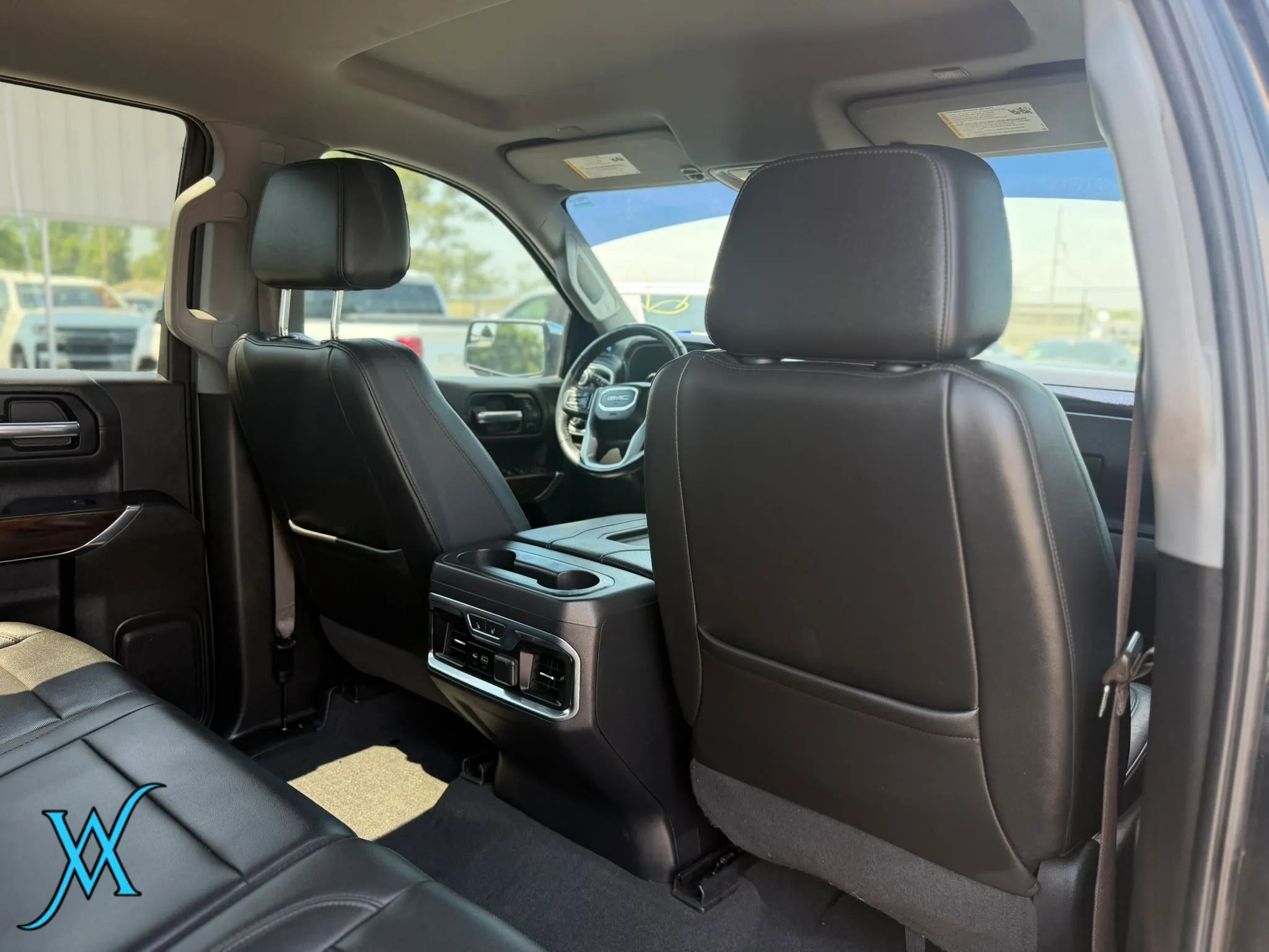 Used 2020 GMC Sierra 1500 SLT AWD/4WD image 17