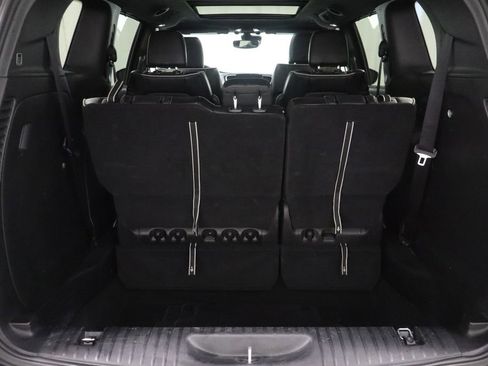 Used 2025 Chrysler Pacifica Limited image 19