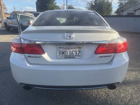 Used 2015 Honda Accord Sport image 27