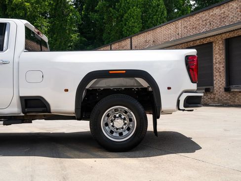 Used 2024 GMC Sierra 3500 Denali w/ Denali Reserve Package AWD/4WD image 5